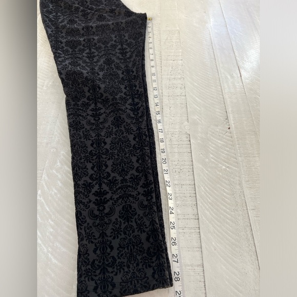 Soft Surroundings Black Velvet Avant Garde Damask Goth Leggins Size Medium - Picture 7 of 8